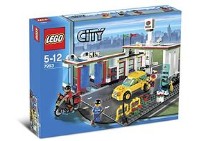 Cover Art for 5702014499065, Service Station Set 7993 by Lego