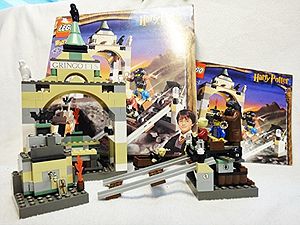 Cover Art for 0673419010153, Gringott's bank Set 4714 by Lego