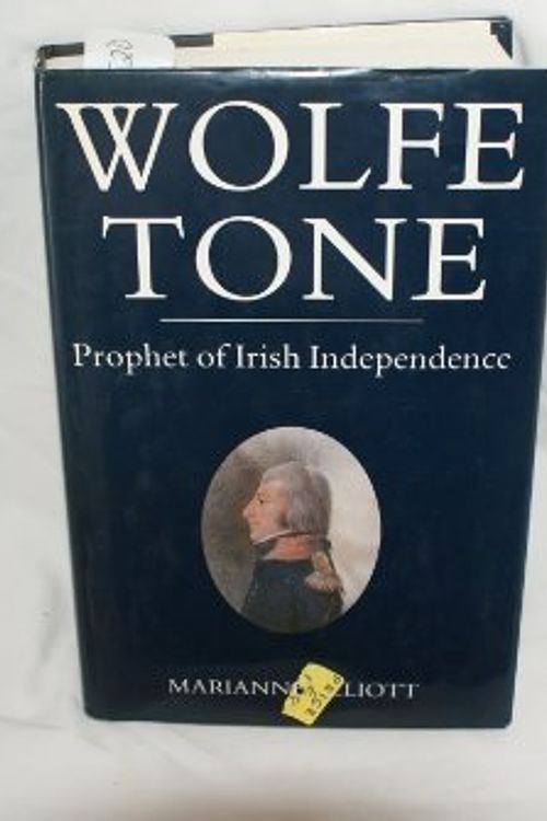 Cover Art for 9780300046373, Wolfe Tone by Marianne Elliott