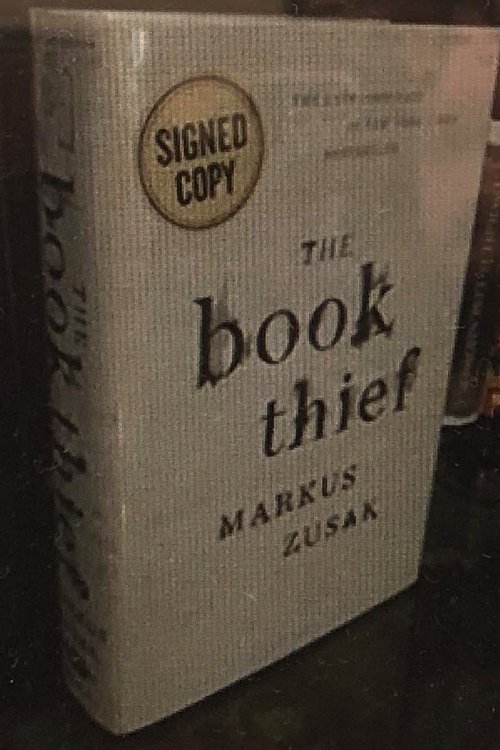 Cover Art for 9780375976841, the book thief by Markus Zusak