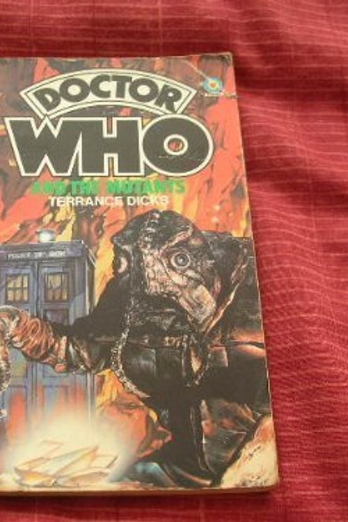 Cover Art for 9780426116905, Doctor Who and the Mutants by Terrance Dicks
