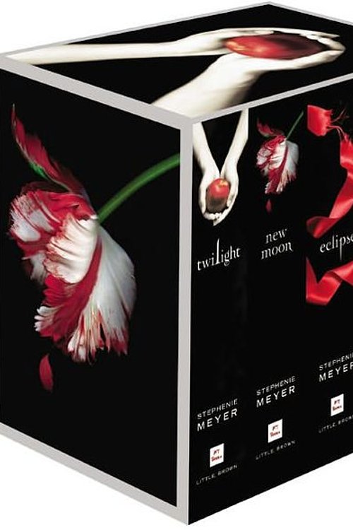 Cover Art for 9780316003728, The Twilight Collection: Twilight / New Moon / Eclipse by Stephenie Meyer