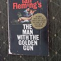 Cover Art for 9780451158550, The Man with the Golden Gun (Signet) by Ian Fleming