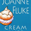 Cover Art for 9780758210234, Cream Puff Murder by Joanne Fluke