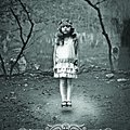 Cover Art for 9781594746031, Miss Peregrine's Home For Peculiar Children by Ransom Riggs