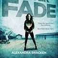 Cover Art for 9780730499398, Never Fade by Alexandra Bracken