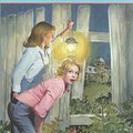 Cover Art for 9780375824128, Trixie Belden 01: Secret Of The Mansion by Julie Campbell