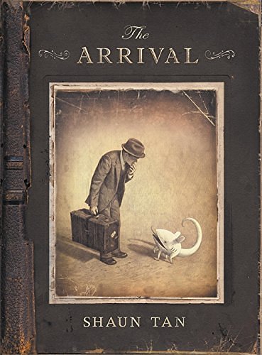 Cover Art for 9781444924220, The Arrival by Shaun Tan