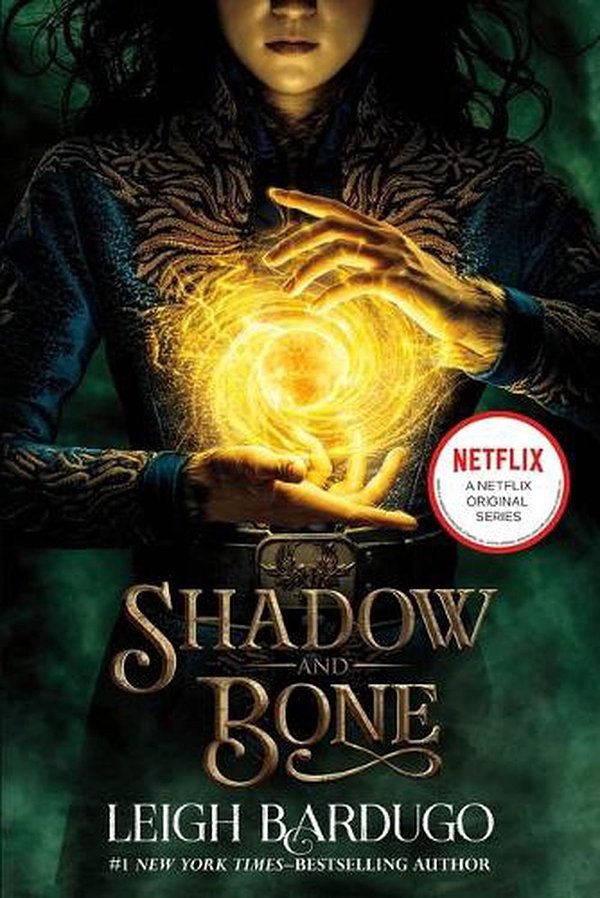 Cover Art for 9781250777881, Shadow and Bone (Shadow and Bone Trilogy, 1) by Leigh Bardugo