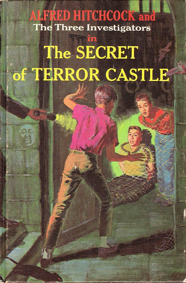 Alfred Hitchcock and the three investigators in The secret of Terror Castle