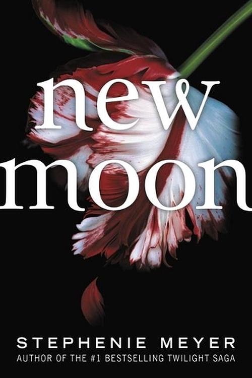 Cover Art for 9780316327787, New Moon (The Twilight Saga) by Stephenie Meyer