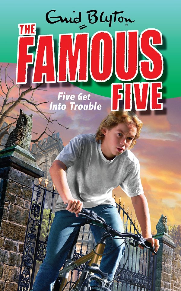 Cover Art for 9780340931660, Famous Five: 8: Five Get Into Trouble by Enid Blyton